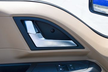 �������� ��R ����� 1.6L 122���� ���� 4.03�׵�������΢��(YTQ1031PHQ331)ͼƬ