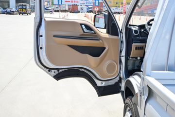 �������� ��R ����� 1.6L 122���� ���� 4.03�׵�������΢��(YTQ1031PHQ331)ͼƬ