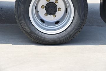 �������� ��R ����� 1.6L 122���� ���� 4.03�׵�������΢��(YTQ1031PHQ331)ͼƬ