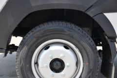 蓝擎汽车 凌R 高配版 1.6L 122马力 汽油 4.03米单排栏板微卡(YTQ1031PHQ331)