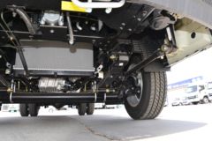 蓝擎汽车 凌R 高配版 1.6L 122马力 汽油 4.03米单排栏板微卡(YTQ1031PHQ331)