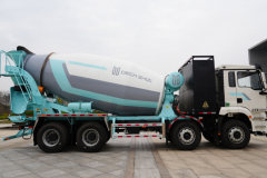 质子汽车 充电版 8X4 纯电动混凝土搅拌运输车底盘352.71kWh