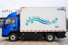 质子汽车 白景 3.9米燃料电池单排冷藏车(SX5049XLCFCEV341M2)21.024kWh