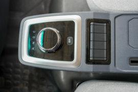 白景&nbsp;电动冷藏车驾驶室图片