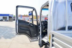 蓝擎轻卡 龙H 151马力 4.18米AMT自动档单排栏板轻卡(YTQ1041KK332)