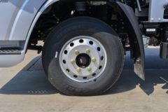 蓝擎轻卡 龙H 151马力 4.18米AMT自动档单排栏板轻卡(YTQ1041KK332)