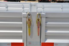 蓝擎轻卡 龙H 151马力 4.18米AMT自动档单排栏板轻卡(YTQ1041KK332)