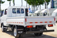 福田 时代领航S1 2.0L 144马力 汽油 3.19米双排栏板小卡