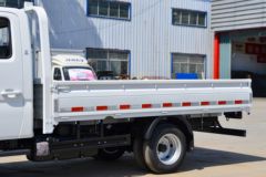 福田 时代领航S1 2.0L 144马力 汽油 3.19米双排栏板小卡