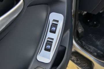 ɷ EV180 ׼ 3.5T 3.99׵Ŵ綯΢50.176kWh ͼƬ