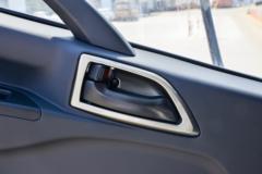 陕汽商用车 德龙G1 170马力 4.2米单排厢式轻卡(7T后桥)(SX5041XXYNP63311)