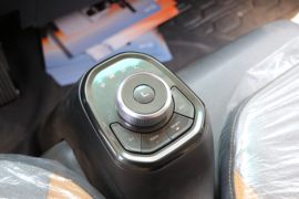 星智H8M&nbsp;电动载货车内饰图片