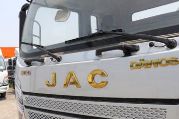 ���� ����˹T7 195���� 4X2 4.6���Ű��դʽ�ػ���(HFC5181CCYB40K1D1S)ͼƬ