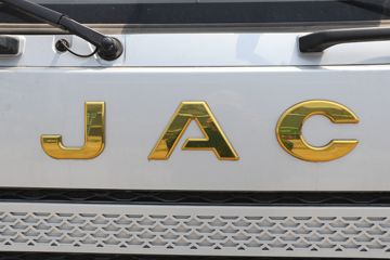 ���� ����˹T7 195���� 4X2 4.6���Ű��դʽ�ػ���(HFC5181CCYB40K1D1S)ͼƬ