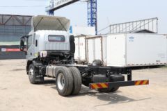 江淮 德沃斯T7 195马力 4X2 4.6米排半仓栅式载货车(HFC5181CCYB40K1D1S)