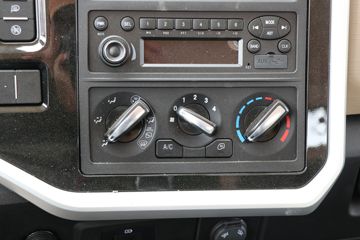 ���� ����˹T7 195���� 4X2 4.6���Ű��դʽ�ػ���(HFC5181CCYB40K1D1S)ͼƬ