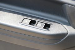 江淮 德沃斯T7 195马力 4X2 4.6米排半仓栅式载货车(HFC5181CCYB40K1D1S)