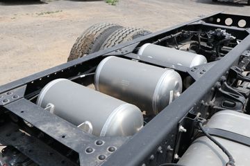 ���� ����˹T7 195���� 4X2 4.6���Ű��դʽ�ػ���(HFC5181CCYB40K1D1S)ͼƬ