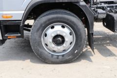 江淮 德沃斯T7 195马力 4X2 4.6米排半仓栅式载货车(HFC5181CCYB40K1D1S)