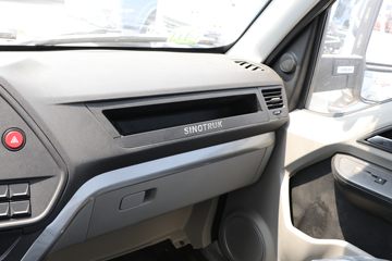 �й�����HOWO С�� 140���� 3.95�׵�������С��(ZZ1047F3112F145)ͼƬ