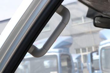 �й�����HOWO С�� 140���� 3.95�׵�������С��(ZZ1047F3112F145)ͼƬ