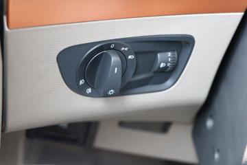 �����ؿ� ����M6000 �콢�� 300���� 4X2 9.85��AMT�Զ�����ʽ�ػ���(����)(SX5189XXYVB721)ͼƬ