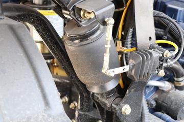 �����ؿ� ����M6000 �콢�� 300���� 4X2 9.85��AMT�Զ�����ʽ�ػ���(����)(SX5189XXYVB721)ͼƬ