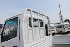 东风 小霸王W15 102马力 4.05米单排栏板微卡