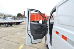 东风股份 御风EM26 3T 4.865米纯电动厢式运输车(续航220km)41.86kWh