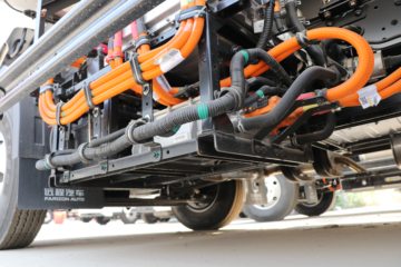 Զ�� ����H8E 2023�� ���˰� 4.5T 4.02�׵��Ŵ��綯��س�106.95kWhͼƬ