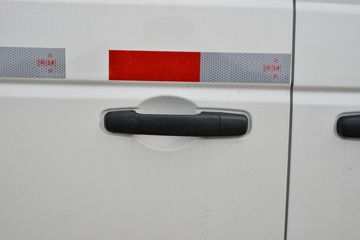 ����ɷ� ����EM27L 3.2T 2�� 5.265�״��綯��ʽ���䳵(��γ)41.86kWhͼƬ