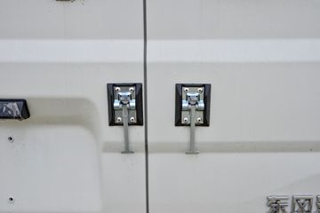 ����ɷ� ����EM27L 3.2T 2�� 5.265�״��綯��ʽ���䳵(��γ)41.86kWhͼƬ