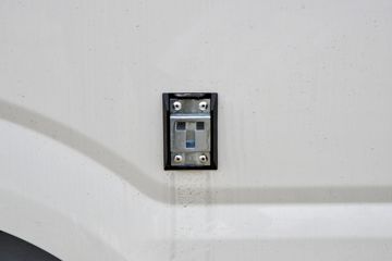 ����ɷ� ����EM27L 3.2T 2�� 5.265�״��綯��ʽ���䳵(��γ)41.86kWhͼƬ