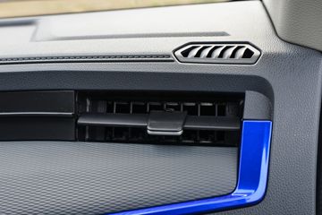 ����ɷ� ����EM27L 3.2T 2�� 5.265�״��綯��ʽ���䳵(��γ)41.86kWhͼƬ