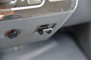 ����ɷ� ����EM27L 3.2T 2�� 5.265�״��綯��ʽ���䳵(��γ)41.86kWhͼƬ