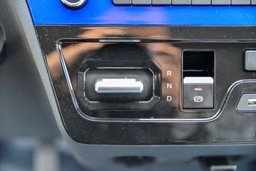 ����ɷ� ����EM27L 3.2T 2�� 5.265�״��綯��ʽ���䳵(��γ)41.86kWhͼƬ