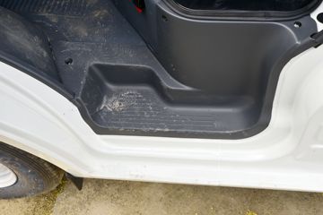 ����ɷ� ����EM27L 3.2T 2�� 5.265�״��綯��ʽ���䳵(��γ)41.86kWhͼƬ