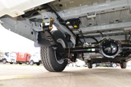 御风EM27&nbsp;电动封闭厢货底盘图片