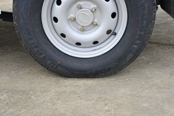 ����ɷ� ����EM27L 3.2T 2�� 5.265�״��綯��ʽ���䳵(��γ)41.86kWhͼƬ