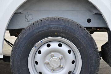 ����ɷ� ����EM27L 3.2T 2�� 5.265�״��綯��ʽ���䳵(��γ)41.86kWhͼƬ