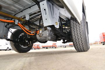 ����ɷ� ����EM27L 3.2T 2�� 5.265�״��綯��ʽ���䳵(��γ)41.86kWhͼƬ