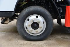 东风 福瑞卡F6 126马力 4X2 4.1米杂项危险物品厢式运输车(楚飞牌)(国六)(CLQ5041XZW6E)