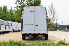 江铃汽车 福顺 2023款 146马力 2.0T柴油 3座 短轴中顶厢式运输车