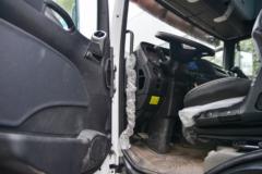 中国重汽 汕德卡 C5H 250马力 6X2 9.6米气瓶运输车(楚飞牌)(国六)(CLQ5260TQP6ZZ)