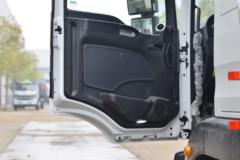 中国重汽 汕德卡 C5H 250马力 6X2 9.6米气瓶运输车(楚飞牌)(国六)(CLQ5260TQP6ZZ)