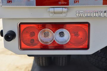 ����ʱ�� С��֮��2 1.6L 122���� ���� 3.3�׵�������΢��ͼƬ