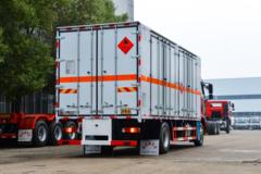 一汽解放 J6L 240马力 4X2 6.8米易燃气体厢式运输车(楚飞牌)(CLQ5181XRQ6CA)