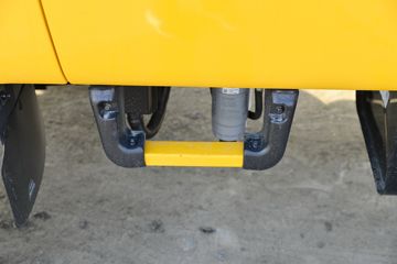 ���� ������D6-N 136���� 3.17��˫�������Ῠ(����)ͼƬ