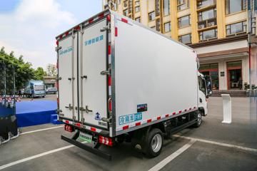 宇通轻卡 T2 C系 3.8米单排纯电动冷藏车77.28kWh图片
