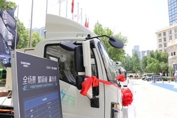 йHOWO ͳ˧ 4.5T 4.15׵Ŵ綯ʽῨ(ZZ5047XXYG3314Z144BEVA0)100.46kWhͼƬ